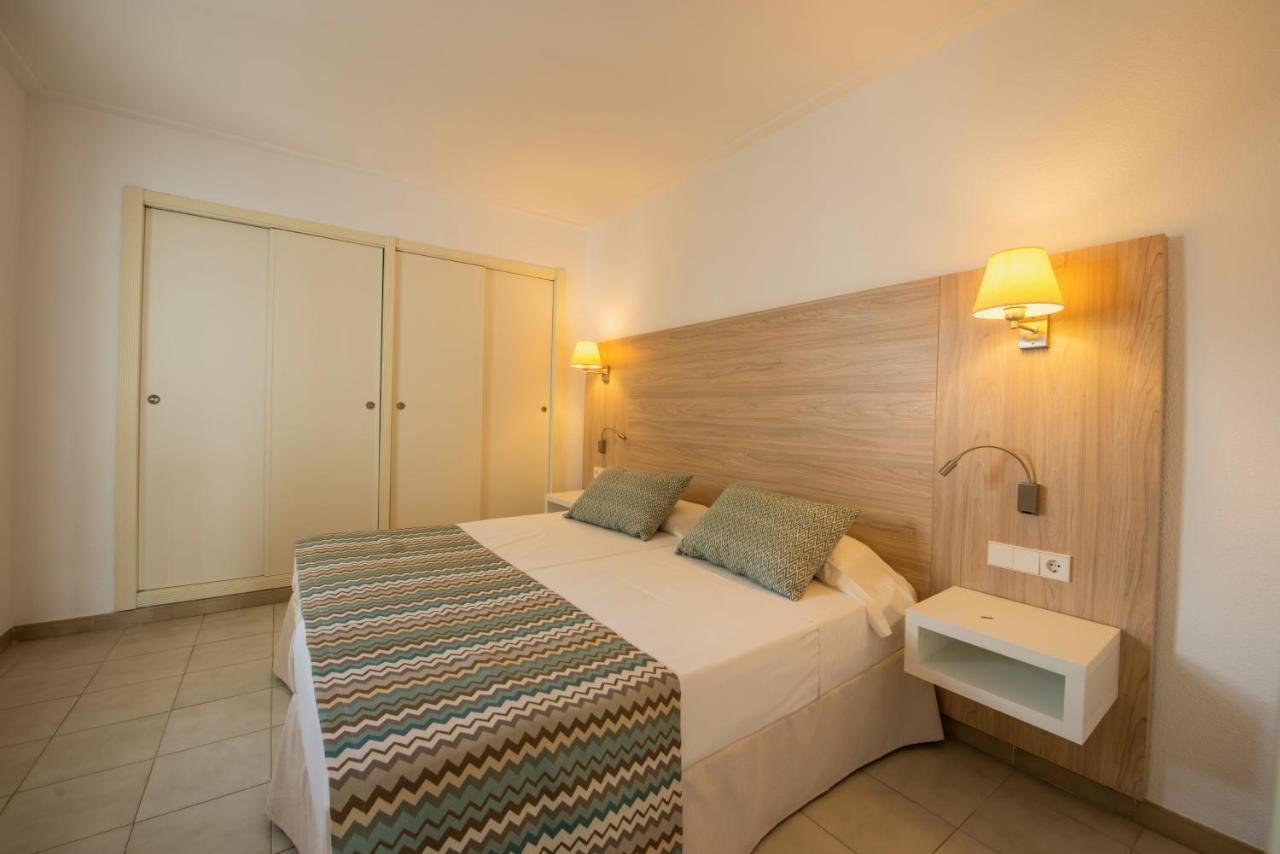 Apartamentos La Santa Maria Cala Millor  Buitenkant foto